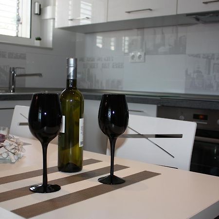 Apartment Anchi Makarska Exteriör bild
