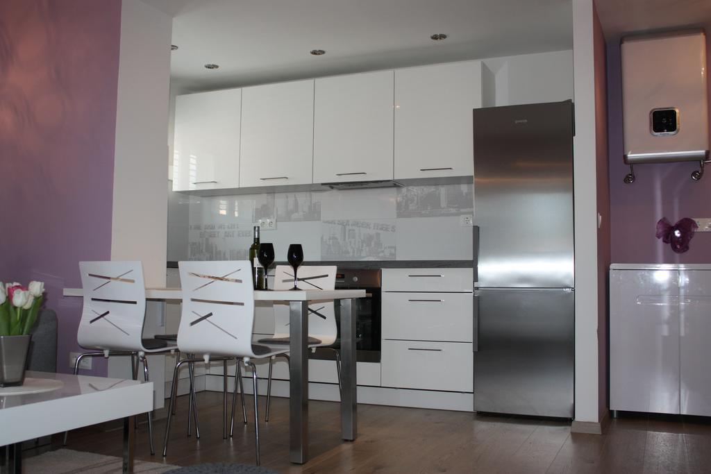 Apartment Anchi Makarska Exteriör bild